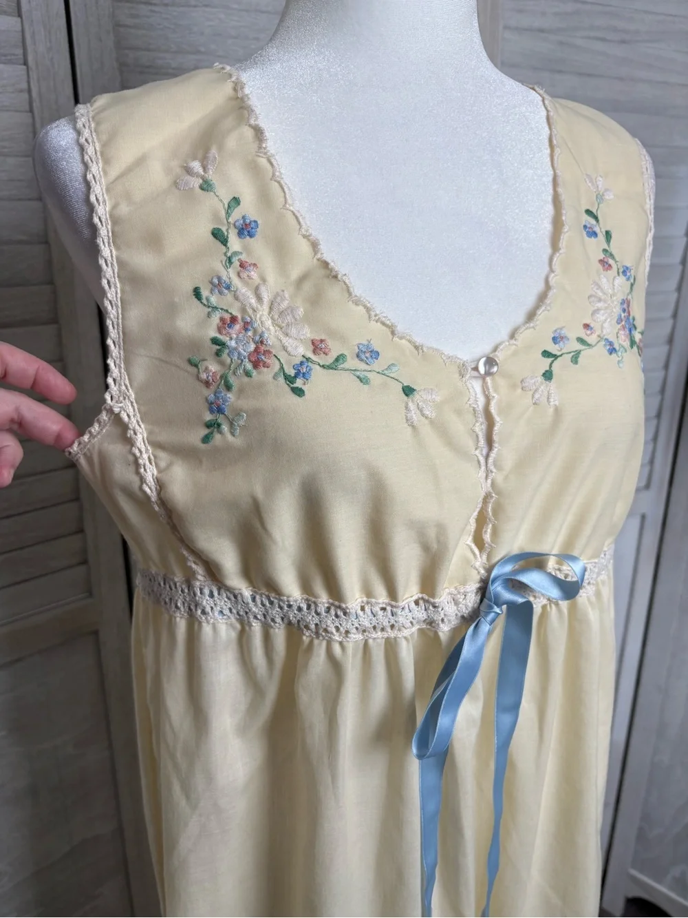 Saramae vintage lingerie